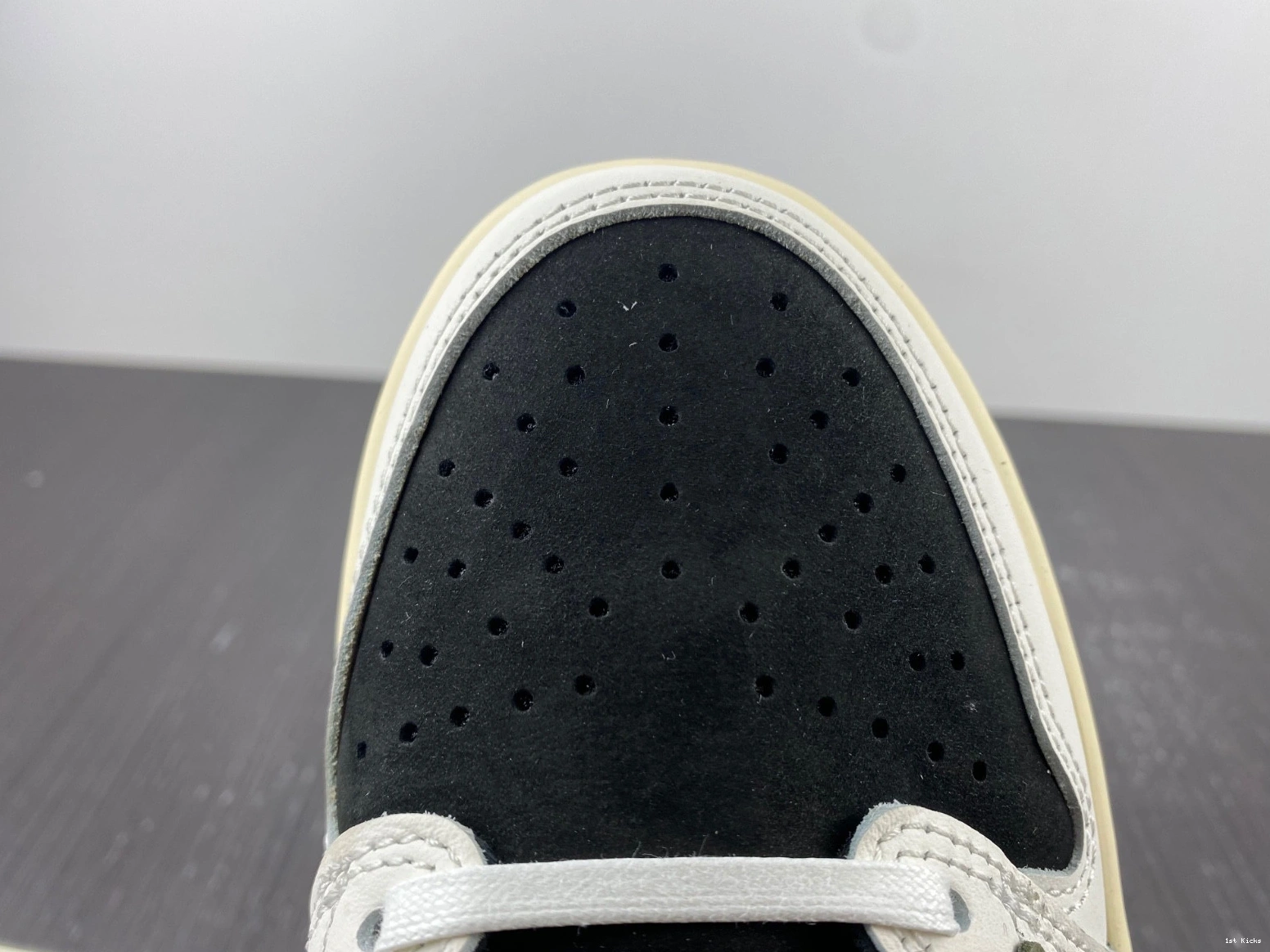 Travis DZ4137-106 Low Air 1 Olive Scott OG Jordan x 0421